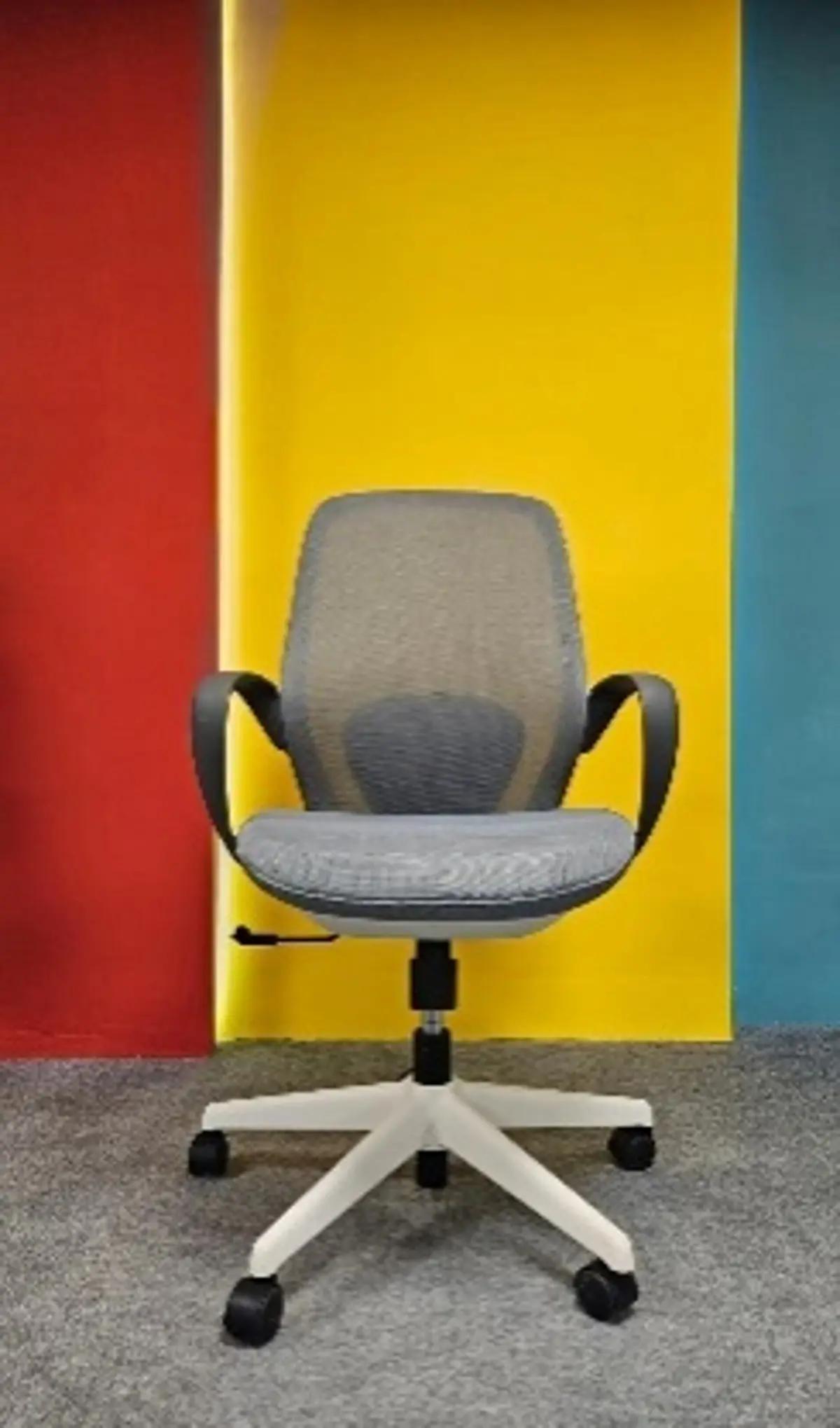 Kürsi torly, tekerçekli, çal