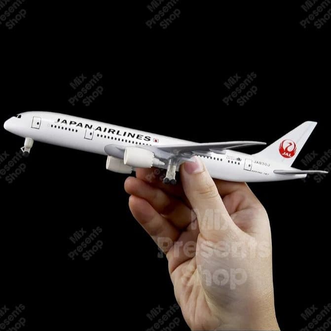 Модель самолёта "Japan airlines" Boeing-787 "Dreamliner" 20см (металл)