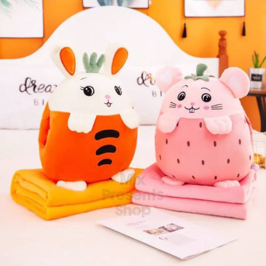 Игрушка подушка-плед "Клубника" с местом для рук