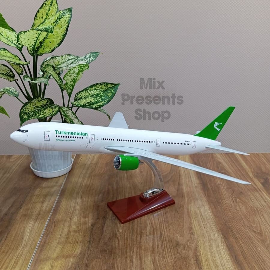 Модель Boeing 777-200 "Turkmenistan" 47см (металлическая)