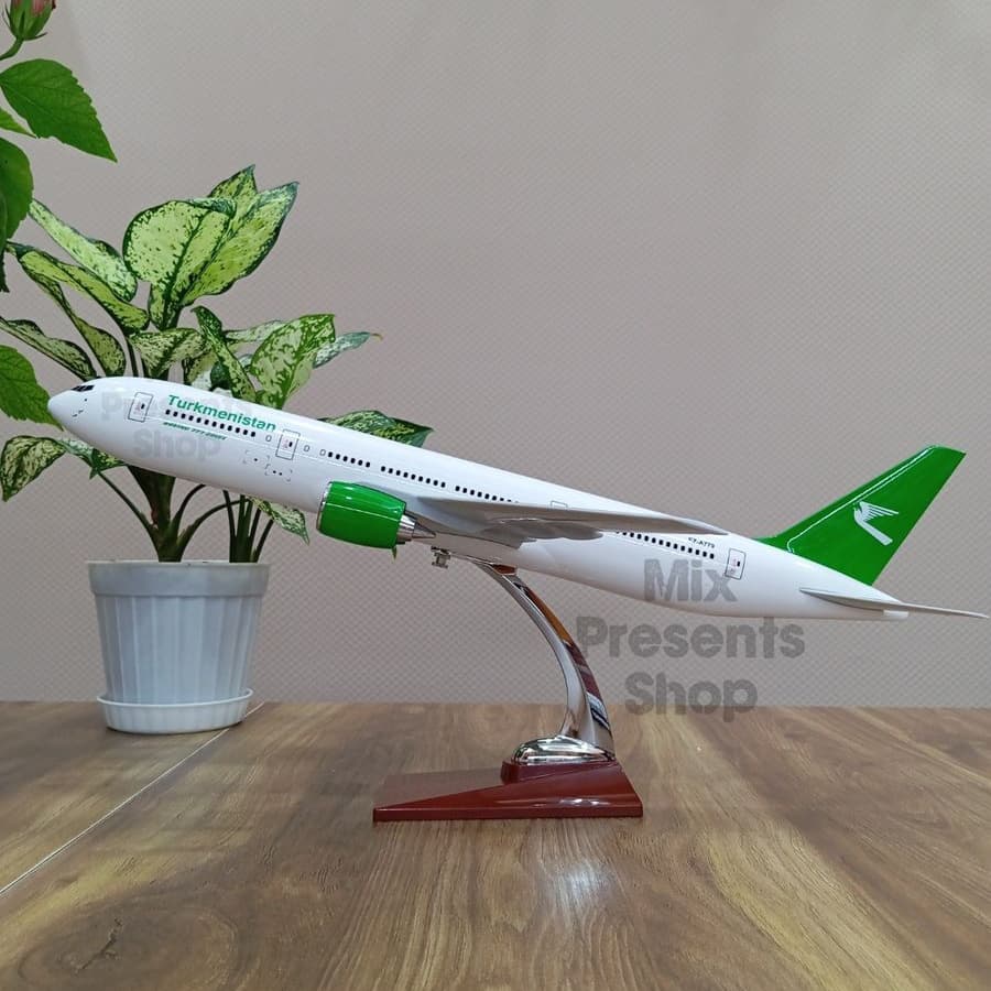 Модель Boeing 777-200 "Turkmenistan" 47см (металлическая)