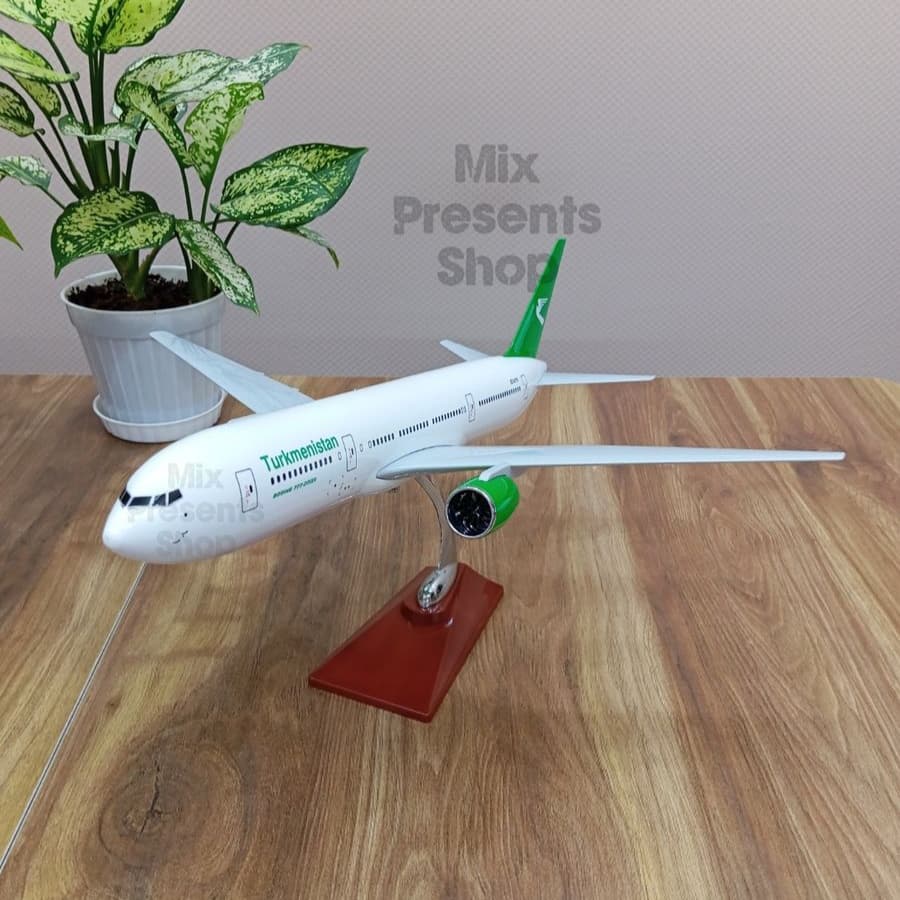 Модель Boeing 777-200 "Turkmenistan" 47см (металлическая)