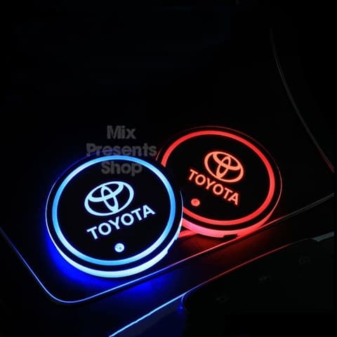 Автомобильные подстаканники светящиеся "Toyota" (2 шт)