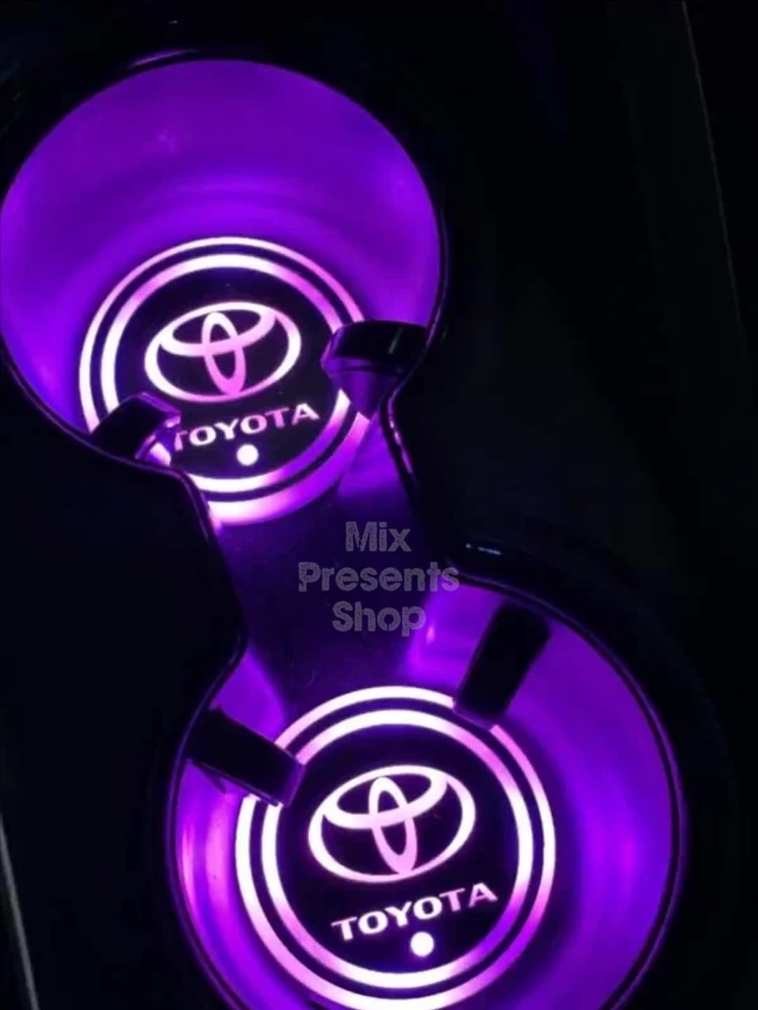 Автомобильные подстаканники светящиеся "Toyota" (2 шт)