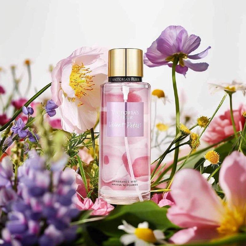 VICTORIA 'S FLEUR Beden spreýi Mahmal gül partlamasy A 27